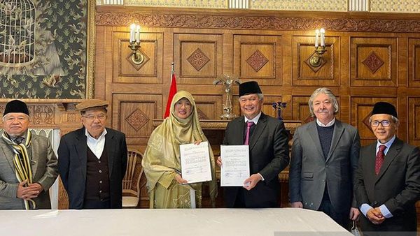 Contoh Malaysia dan Thailand, Rektor IAI Tazkia Bogor Sebut Industri Halal Tak  Identik dengan Muslim