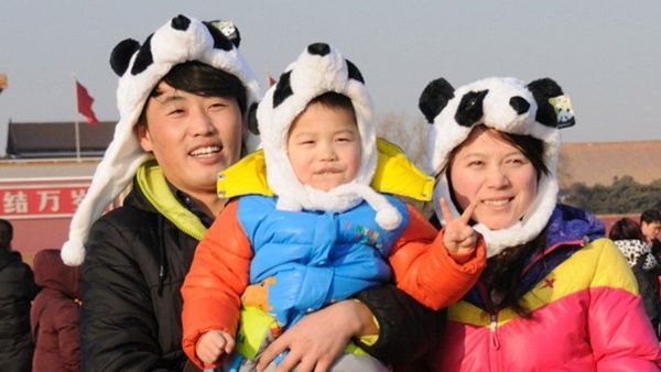 China Bayar Orang Tua Agar Punya Banyak Anak karena Populasi Anak Muda Menyusut