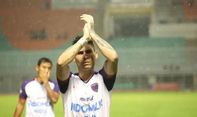 Pilih Keluarga, Mateo Bustos Resmi Hengkang dari Persita Tangerang