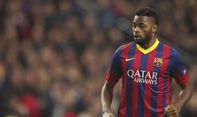 Demi Uang, Alex Song Rela Jadi Cadangan Abadi di Barcelona