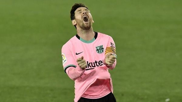 Karyawan Barcelona Kecewa Lionel Messi Tidak Jadi Hengkang, ini Alasannya