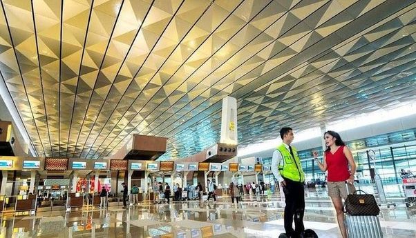 Jangan Kaget Mulai Agustus Tarif Jasa Penumpang di Bandara Soetta Bakal Naik