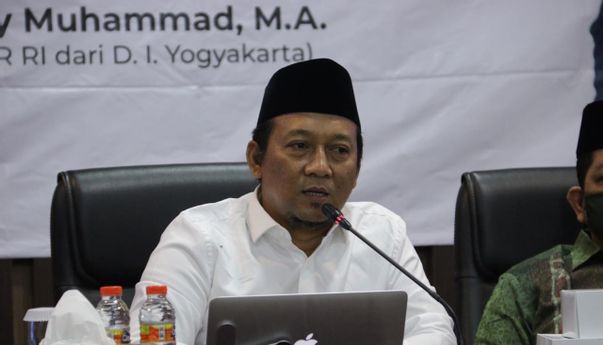 Terkait UU Cipta Kerja, Gus Hilmy: Kita Tunggu Peraturan Pemerintah untuk Kelanjutannya