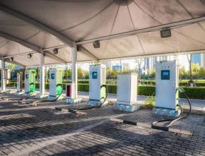 Kerja Sama Geely dan Voltron Tingkatkan Infrastruktur Charging Station EV, Kok Bisa?