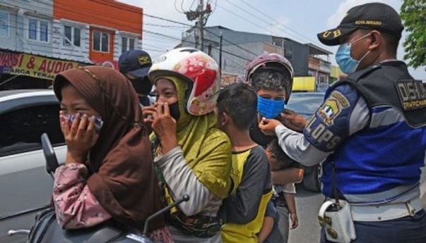 Menkes Terawan Tuding Ketidakdisiplinan Bikin Kasus Covid-19 Nakes Meningkat, Ini Faktanya