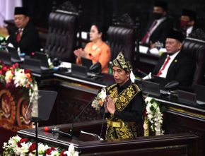 RUU Banyak Ditentang, Jokowi Berharap Pemulihan Ekonomi lewat Omnibus Law