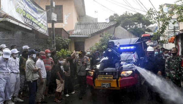 Terbaru: 3 Warga Petamburan Kabur dari Petugas Medis, Padahal Reaktif Covid-19