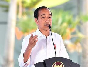 Jokowi Teken PP terkait Kesehatan, Warga Kini Dilarang Jualan Rokok Eceran