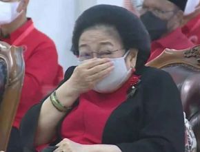 Megawati Cekikikan Tagar Tukang Bakso Trending di Twitter Gara-gara Guyonannya