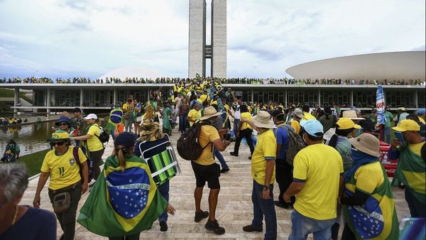 Demo Rusuh di Ibu Kota Brazil, Polisi Menahan 1.159 Orang