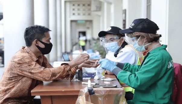 Berita Jogja: Antisipasi Penyebaran Covid-19 di Lingkungan Kampus, UGM Rapid Test 500 Pegawai