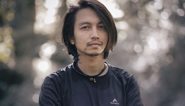 Penyanyi Lagu Indie Fiersa Besari Dilarang Mendaki Gunung Rinjani karena Langgar Aturan