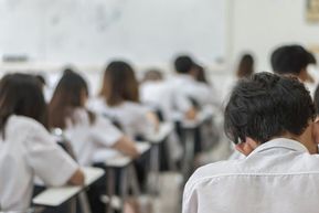 DPR Akan Masukkan Putusan MK soal Sekolah Gratis ke RUU Sisdiknas