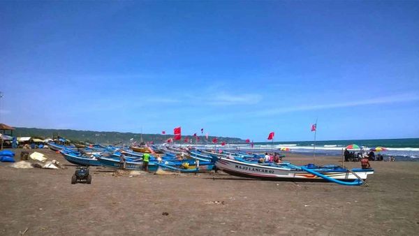 Terbaru: Pengunjung Pantai Depok Bantul Berkurang, Gara-Gara Kabar Tsunami?