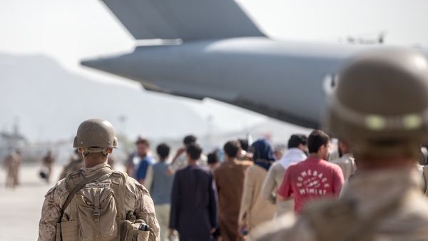 Bandara Kabul Kembali Kacau, Terdengar Rentetan Senjata Saat Subuh Tewaskan Militer Afghanistan