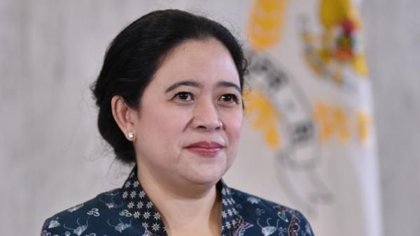Anggota DPR FPDIP Diwajibkan Bagi Sembako Dengan Tas Gambar Puan Maharani, Hendrawan: Untuk Membantu Rakyat Miskin