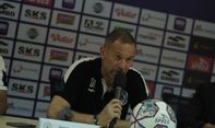 Pelatih Ini Terancam Dipecat Dari Klub Saat Seri Pertama Liga 1 Indonesia