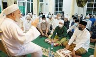 Medan Tak Terapkan PPKM Darurat, Bobby Nasution Salat Subuh Berjamaah bareng Wagubsu di Masjid Al Hikmah