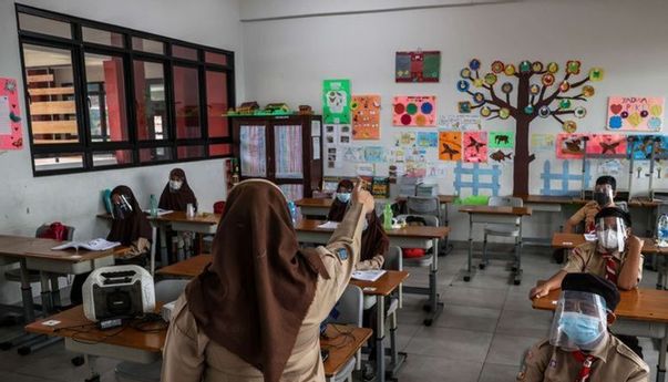 Mulai Lakukan PTM Terbatas, Kemendikbudristek: Pemda Tak Boleh Larang Sekolah Gelar PTM Terbatas