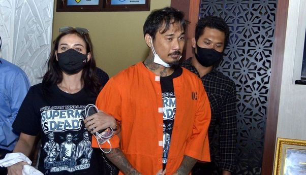 Dituntut 3 Tahun Penjara, Jerinx SID Marah-marah & Tantang Orang yang Ingin Memenjarakannya