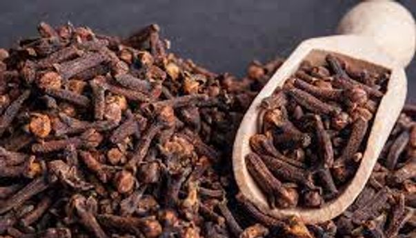 Kala Cengkeh Meledak di Indonesia, Para Petani Sampai Borong Mobil