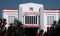 Mau Berlibur ke Jogja Naik Kereta? Ini Stasiun di Jogja yang Dekat dengan Malioboro