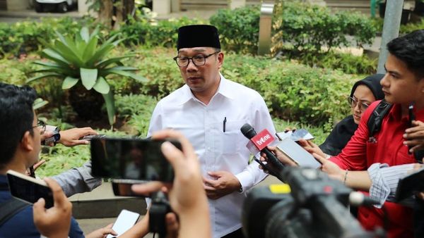 Ridwan Kamil Janji Bakal Naikan Penghasilan Pengurus RT-RW di Jakarta