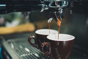 Waktu Tepat Minum Kopi agar Manfaat Kesehatan Maksimal, Pagi Hari?
