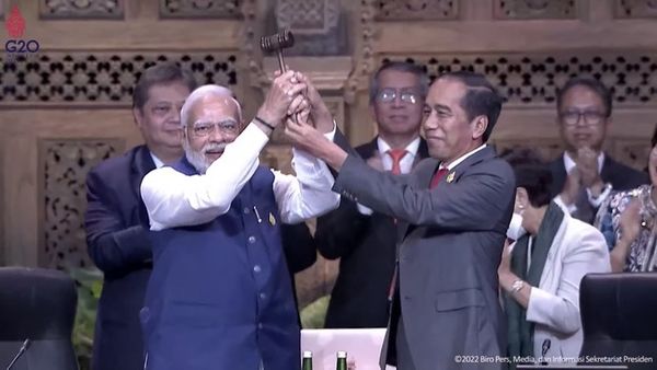 Penutupan KTT G20 Bali, Presidan Jokowi Serahkan Presidensi 2023 ke India