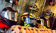 Pusatnya Toko Helm di Solo Segala Macam Aksesoris Riding