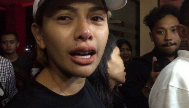 Kronologi Kasus Nikita Mirzani yang Berujung Ditahan Sampai Histeris dan Nangis-nangis