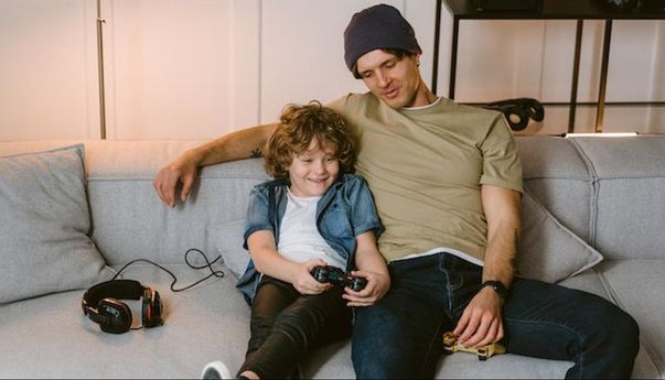Ragam Manfaat Bermain Video Game Bantu Perkembangan Otak Anak