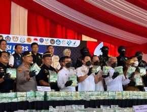 Tim Gabungan BNN Gagalkan Penyelundupan 2 Ton Sabu di Perairan Kepulauan Riau
