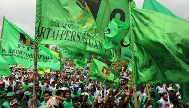 Romahurmuziy Imbau Kader PPP Solid Menangkan Ganjar-Mahfud di Pilpres 2024