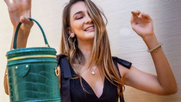 Segera Menikah, Luna Maya Adakan Pesta Lajang Bareng Rekan Artis
