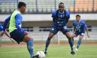 Persib Bandung Hentikan Latihan Gara-gara Nasib Liga 1 2021 Tak Jelas
