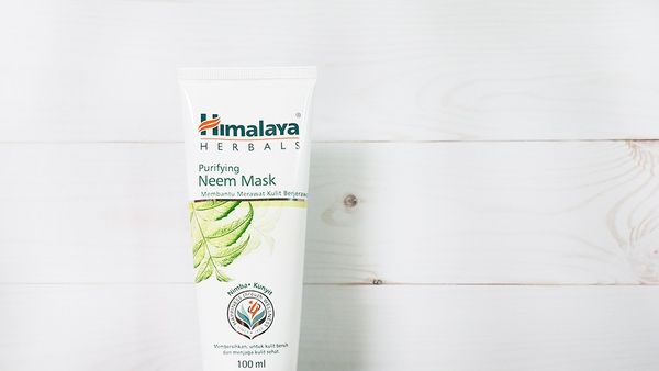 Sempat Viral dan Langka, Ini Manfaat Himalaya Neem Mask untuk Kulit Acne Prone