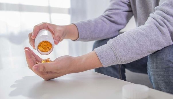 Dampak Buruk Konsumsi Vitamin A Berlebihan, Bikin Rambut Rontok?