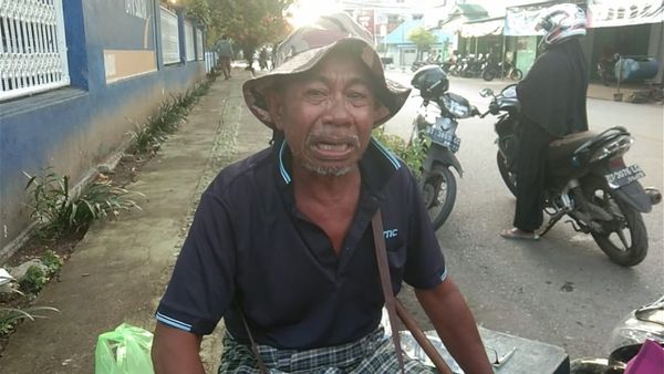 Kisah Sedih Kakek La Makmur yang Kumpulkan Uang untuk Beli Kafan Tapi Malah Dijambret