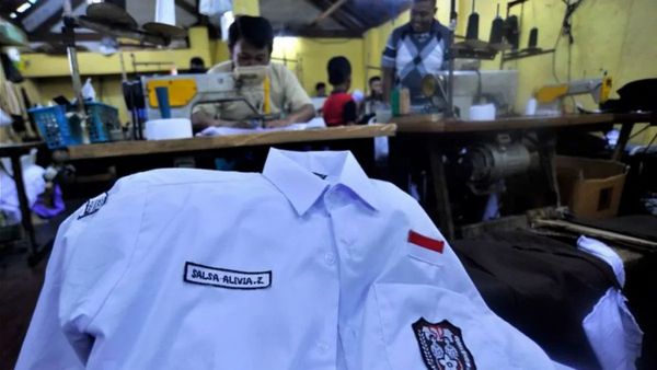 Disdikbud OKU Timur Larang Sekolah Manfaatkan PPDB Jual Seragam Siswa