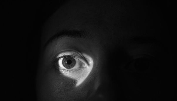 Mata Anda Sering Merasa Sakit? Bisa jadi Itu Gejala Covid-19