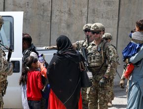 Ngeri! Warga AS Diminta Menjauh Bandara Kabul, Ada Potensi Ancaman ISIS