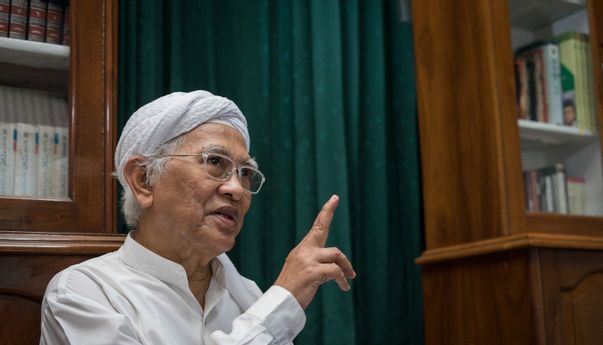 Gus Mus Bagikan Resep Nasi Goreng 'Cemplang-Cemplung' dengan Bumbu Sholawat