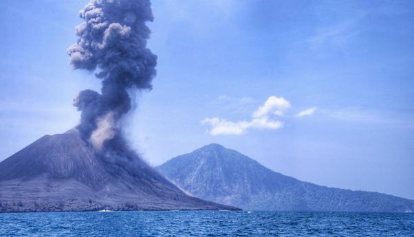 Keterangan Badan Geologi terkait Erupsi Gunung Anak Krakatau