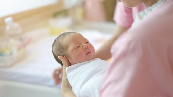 Kondisi Umum yang Ditemui Pada Bayi Baru Lahir, Bunda Ga Perlu Panik