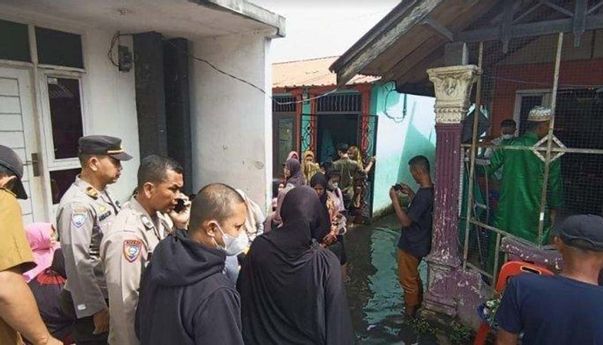 Grebek Pengedar Narkoba: Tukang Gorengan Mati Ditembak Polisi, Anak Kandungnya Syok Berat