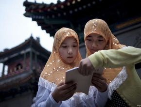 Muslim di China Hadapi Larangan Berpuasa Selama Bulan Ramadhan