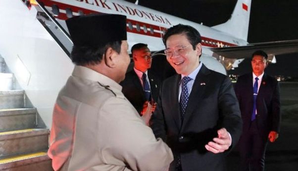 Tiba di Singapura, Prabowo Disambut Langsung oleh Perdana Menteri Lawrence Wong