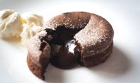 Resep Mudah Membuat Lava Cake, Camilan Manis nan Lezat