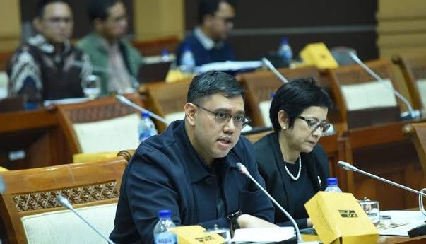 Komisi I Dorong Pemerintah Lobi Ulang AS Soal Tarif Impor 32 Persen Komisi I Dorong Pemerintah Lobi Ulang AS Soal Tarif Impor 32 Persen